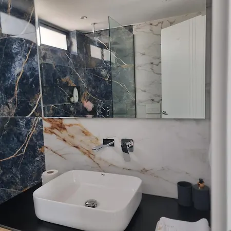 Palmera - Palmera Villa Sarandë